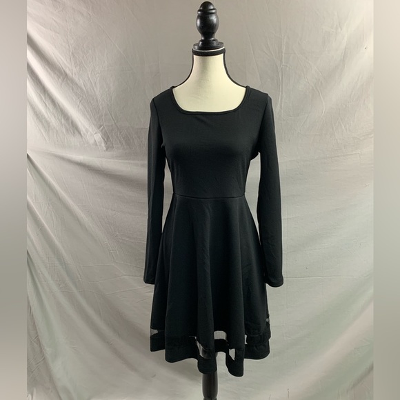 Black Mesh Insert Flare Hem Dress - Picture 5 of 9